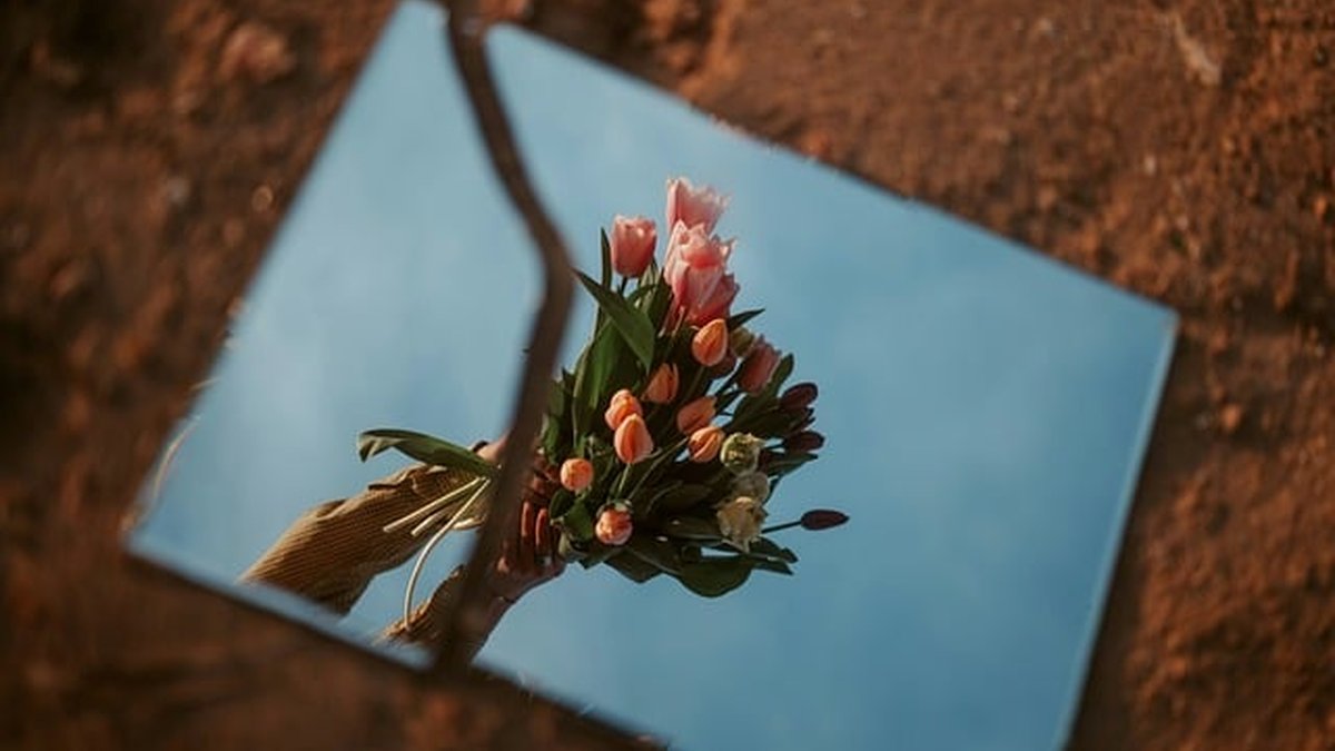 How to legally use free AI images commercially: essential checklist