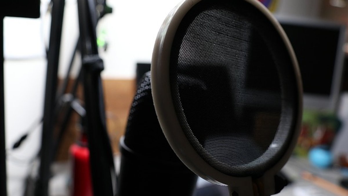 Podcast voice cloning: legal, pro-quality editing workflow